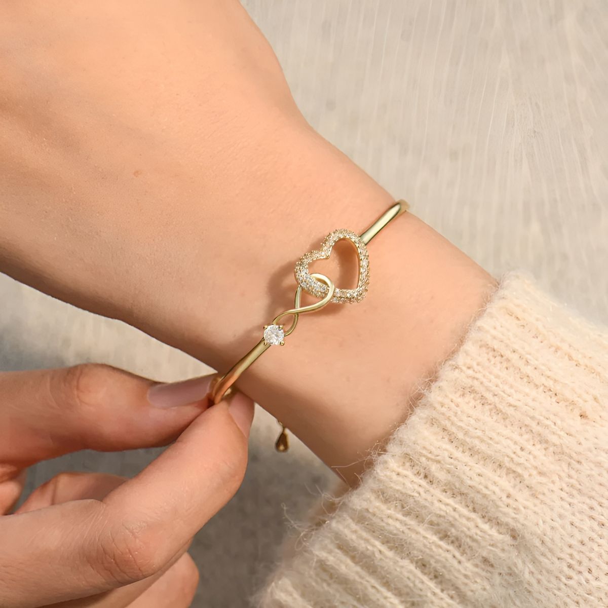 Giulia | Bracciale Elegante con Cuore Pendente