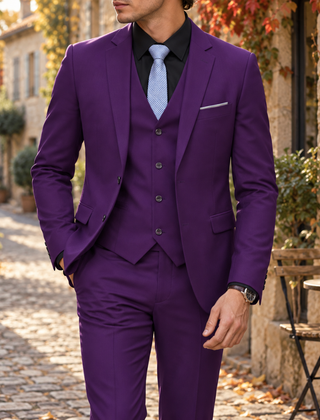 Abito uomo tre pezzi viola scuro con gilet e tasche con patta sul blazer