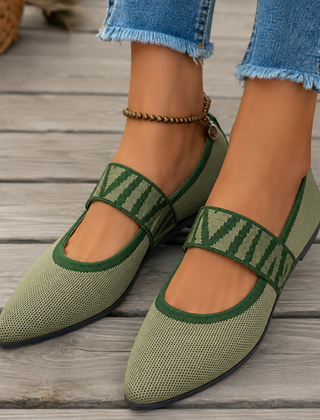 Ballerine verdi a punta affusolata con fascia elastica e bordo verde scuro