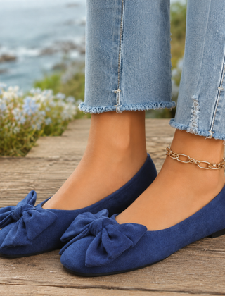 Ballerine blu navy con maxi fiocco, punta tonda e suola piatta sottile