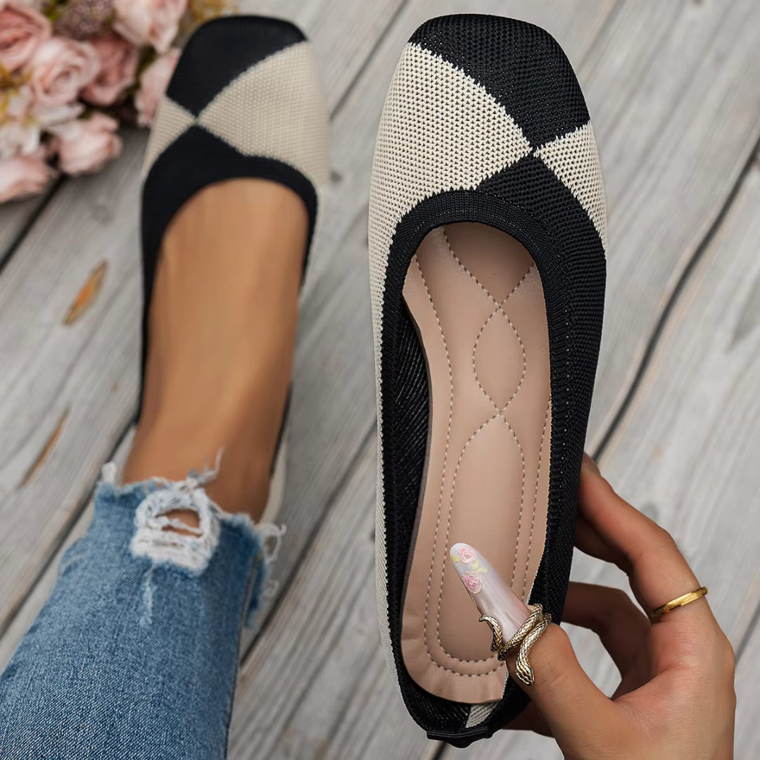 Ballerine donna bianco e nero a punta quadrata, dettaglio della scollatura e del sottopiede