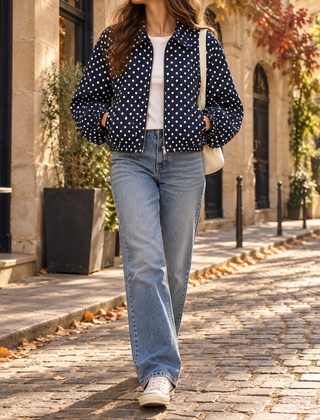 Bomber donna blu navy a pois bianchi con zip centrale e linea corta