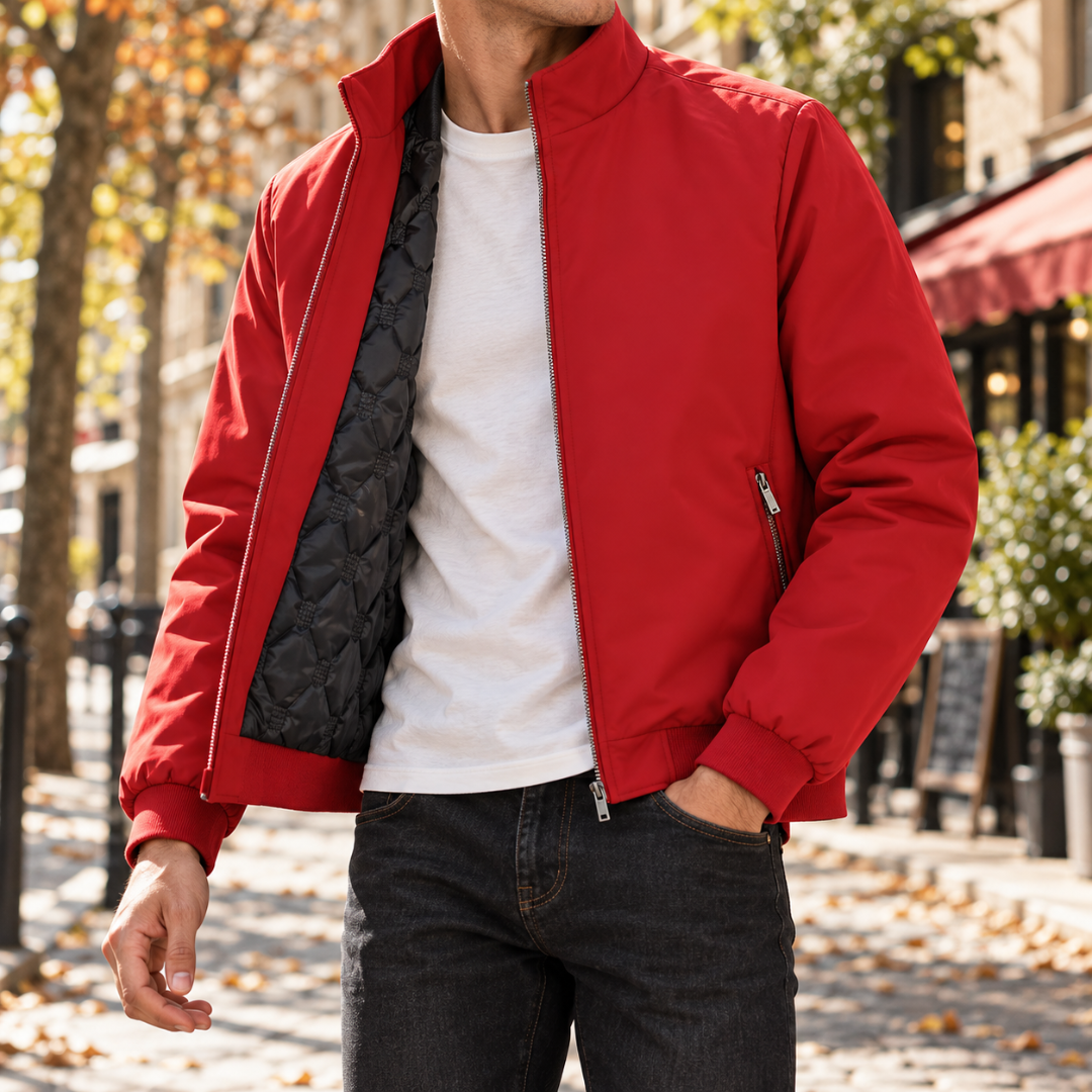 Bomber uomo rosso con zip argentata, collo alla coreana e interno trapuntato nero