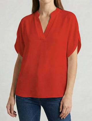 Camicetta rossa donna con scollo a V e silhouette svasata sui fianchi
