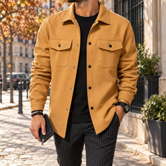 Camicia giacca uomo gialla con taschini con patta e bottoni a pressione frontali