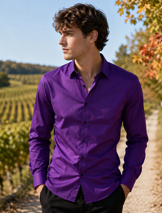 Camicia uomo viola in tinta unita con maniche lunghe e orlo arrotondato