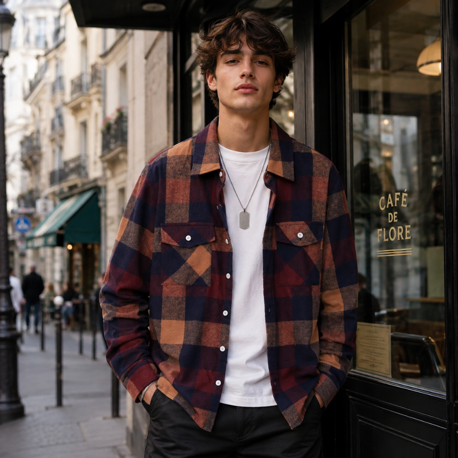 Camicia a quadri marrone multicolore con colletto a punte e chiusura con bottoni sul davanti