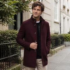 Cappotto uomo bordeaux corto con collo alla coreana e chiusura a bottoni