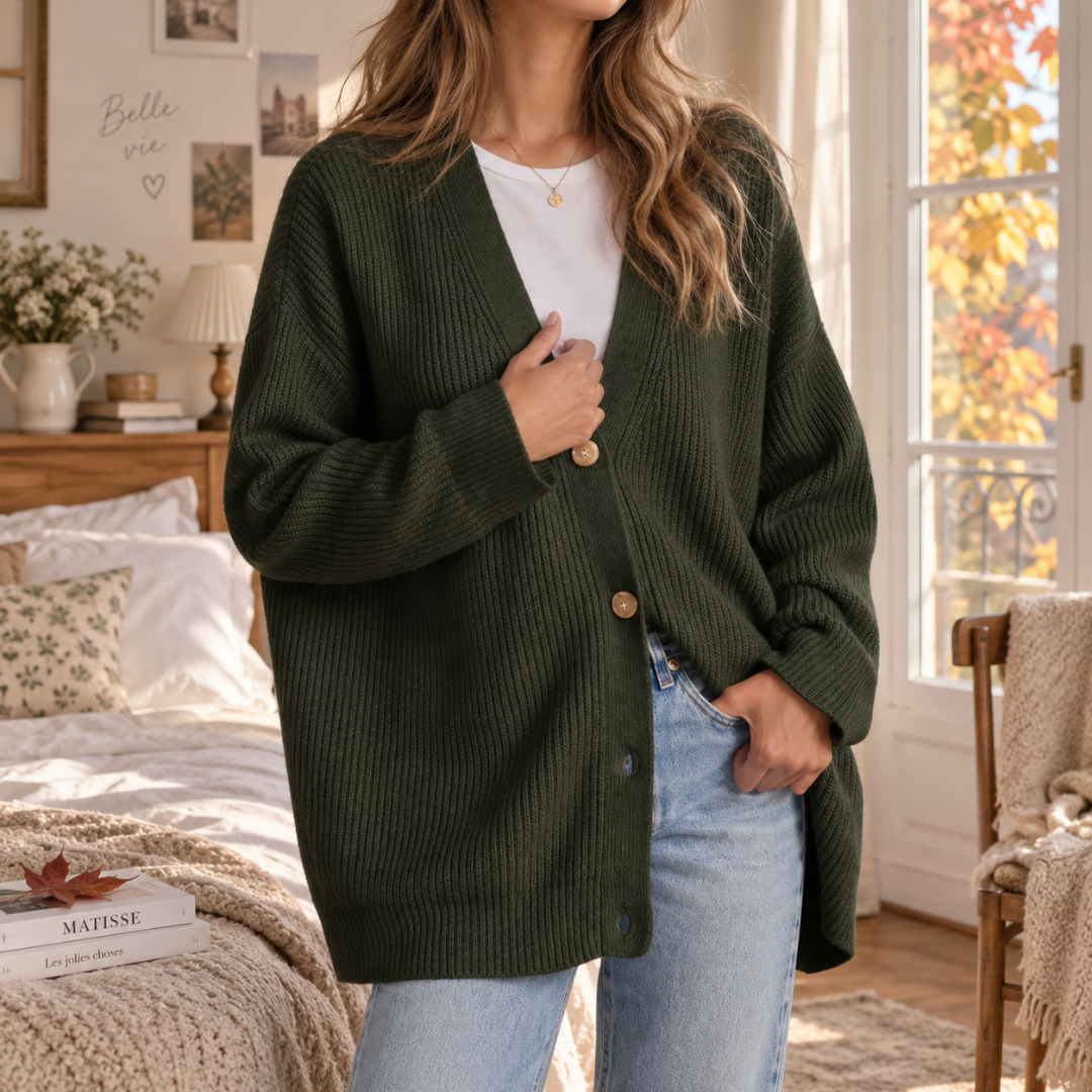 Cardigan donna verde scuro in maglia a coste con bottoni chiari sul davanti