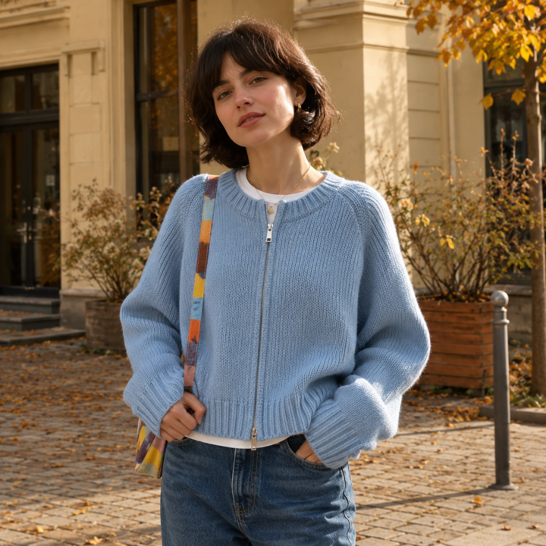 Cardigan donna blu chiaro con zip centrale e maniche raglan ampie
