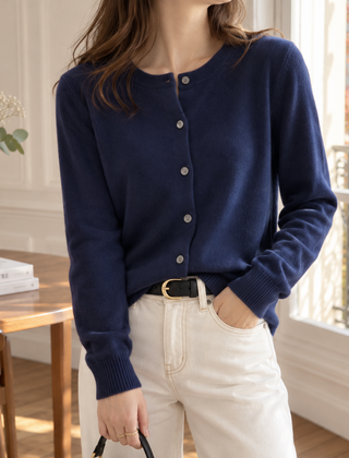 Cardigan donna blu navy con girocollo a costine e chiusura con bottoni
