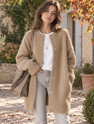 Cardigan donna kaki a girocollo con abbottonatura frontale e maniche lunghe