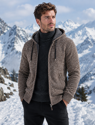 Cardigan uomo marrone con cappuccio, lacci coulisse e maglia a trama fitta
