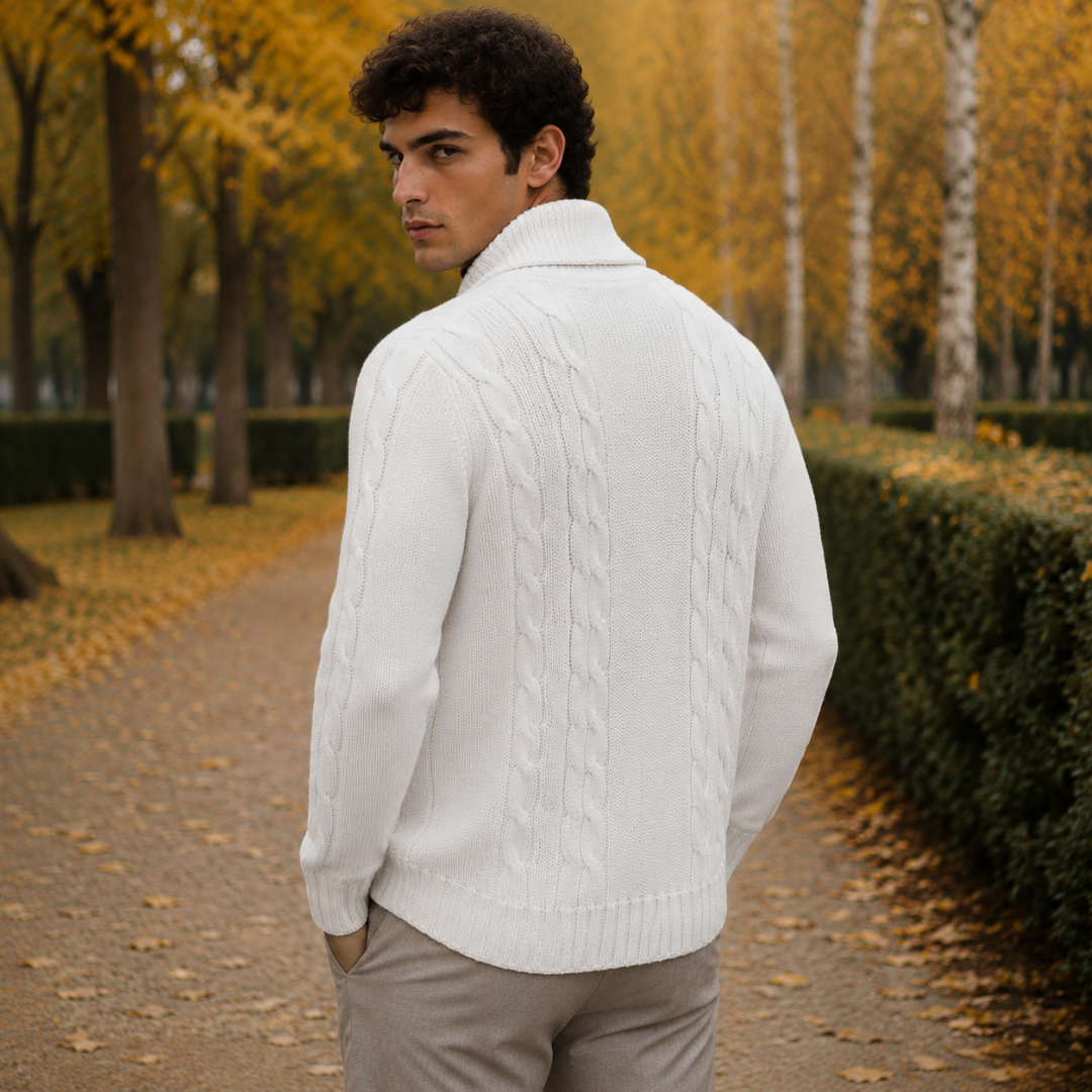 Retro del cardigan uomo bianco con trecce verticali e collo a scialle