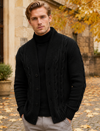 Cardigan uomo nero a trecce con collo a scialle e tasche laterali