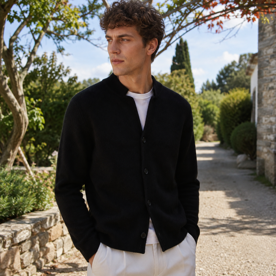 Cardigan uomo nero in maglia tinta unita con bottoni e bordi a coste