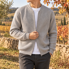 Cardigan uomo grigio a coste verticali con zip metallica e collo basso