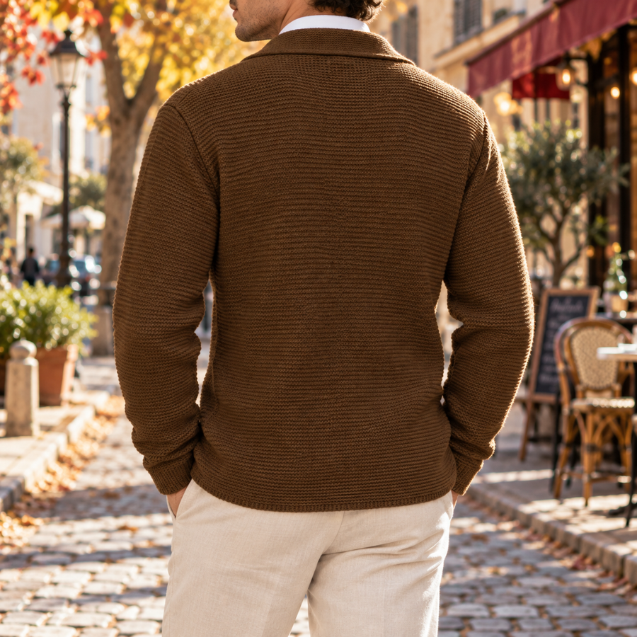 Retro del cardigan uomo marrone in maglia con maniche lunghe e polsi a coste