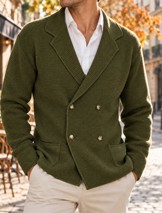 Cardigan uomo verde in maglia con quattro bottoni e bordi a coste
