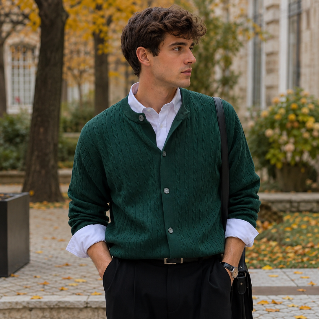 Cardigan uomo verde a trecce con collo alla coreana e bottoni sul davanti