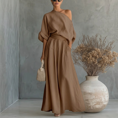 Completo donna marrone chiaro con top a spalla scoperta e pantaloni ampi in vita alta