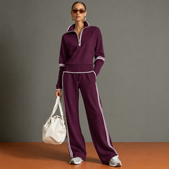 Completo donna bordeaux con mezza zip e righe bianche sui pantaloni