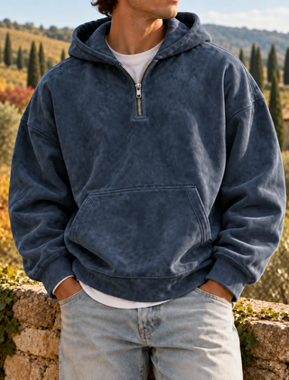 Felpa blu navy da uomo con cappuccio, mezza zip e tasca a marsupio