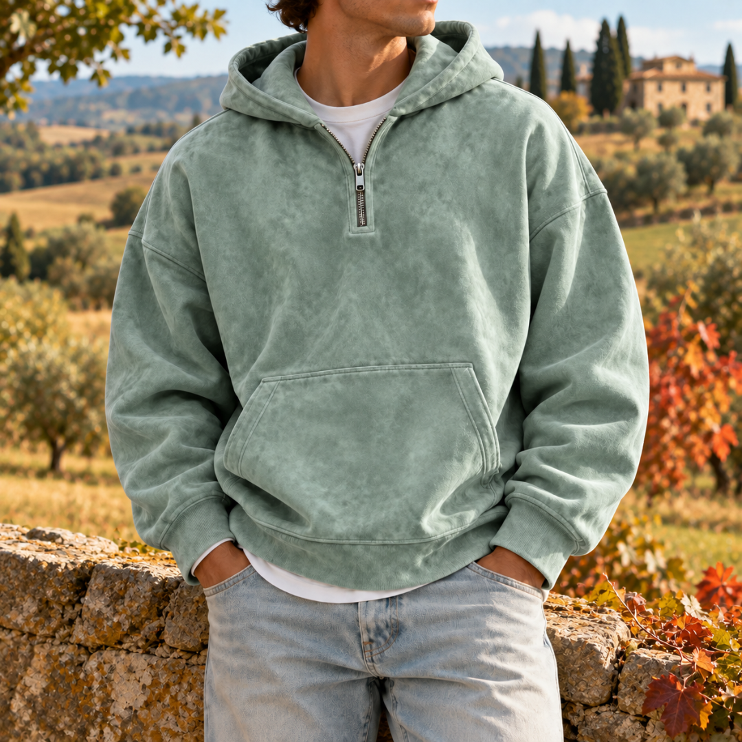 Felpa verde con cappuccio e mezza zip, fondo a coste, look casual