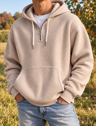 Felpa con cappuccio beige da uomo con mezza zip e tasca frontale