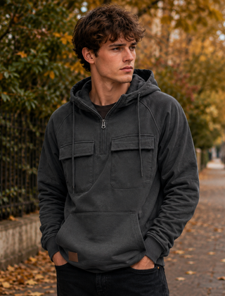 Felpa uomo grigio scuro con cappuccio, mezza zip e maniche raglan