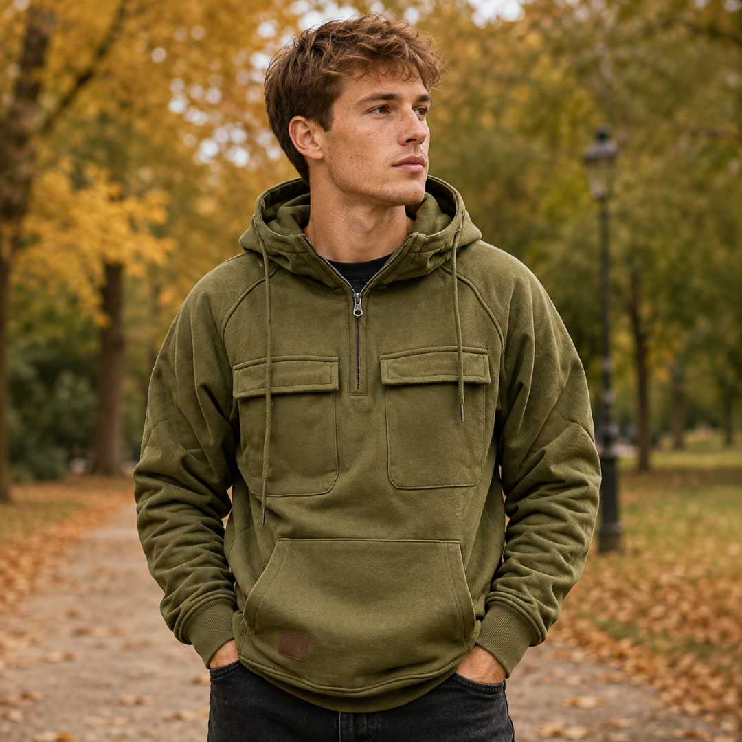 Felpa uomo verde oliva con mezza zip, tasche con patta e polsini a coste