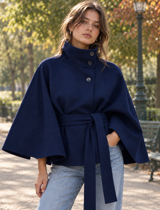 Giacca donna a mantella blu navy con maniche ampie e cintura annodata