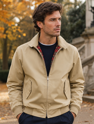 Giacca Harrington uomo beige con zip aperta e interno a quadri rossi
