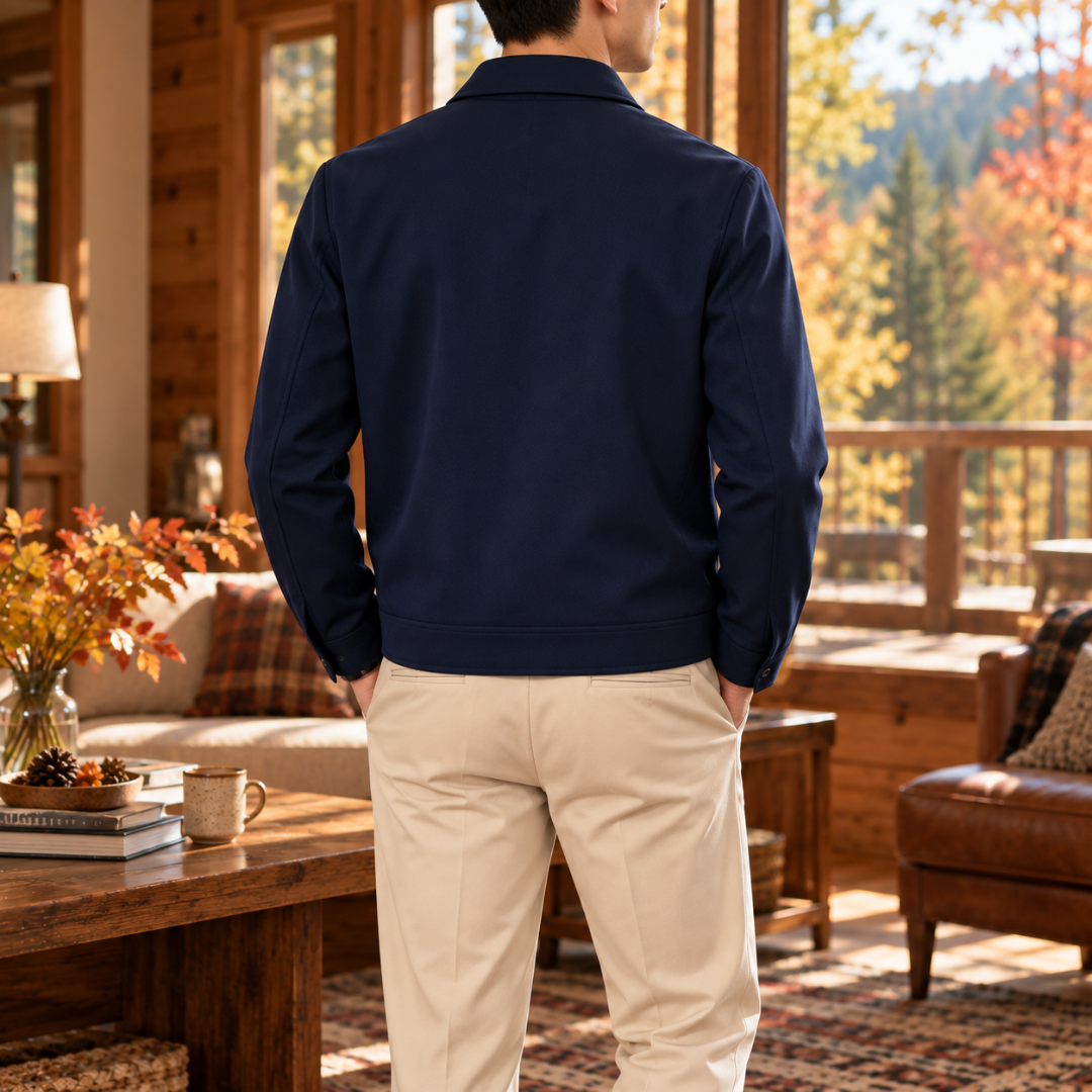 Retro della giacca uomo blu scuro con spalle lisce e fascia inferiore