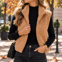 Gilet donna caramello smanicato con zip frontale aperta e collo alto