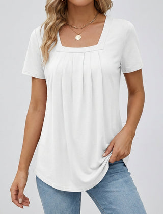 Maglia donna bianca con scollo quadrato e pieghe morbide sul davanti, maniche corte