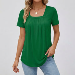 Maglia donna verde con scollo quadrato ampio, maniche corte e linea svasata comoda