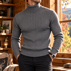 Maglione dolcevita uomo grigio scuro con trecce verticali e maniche lunghe