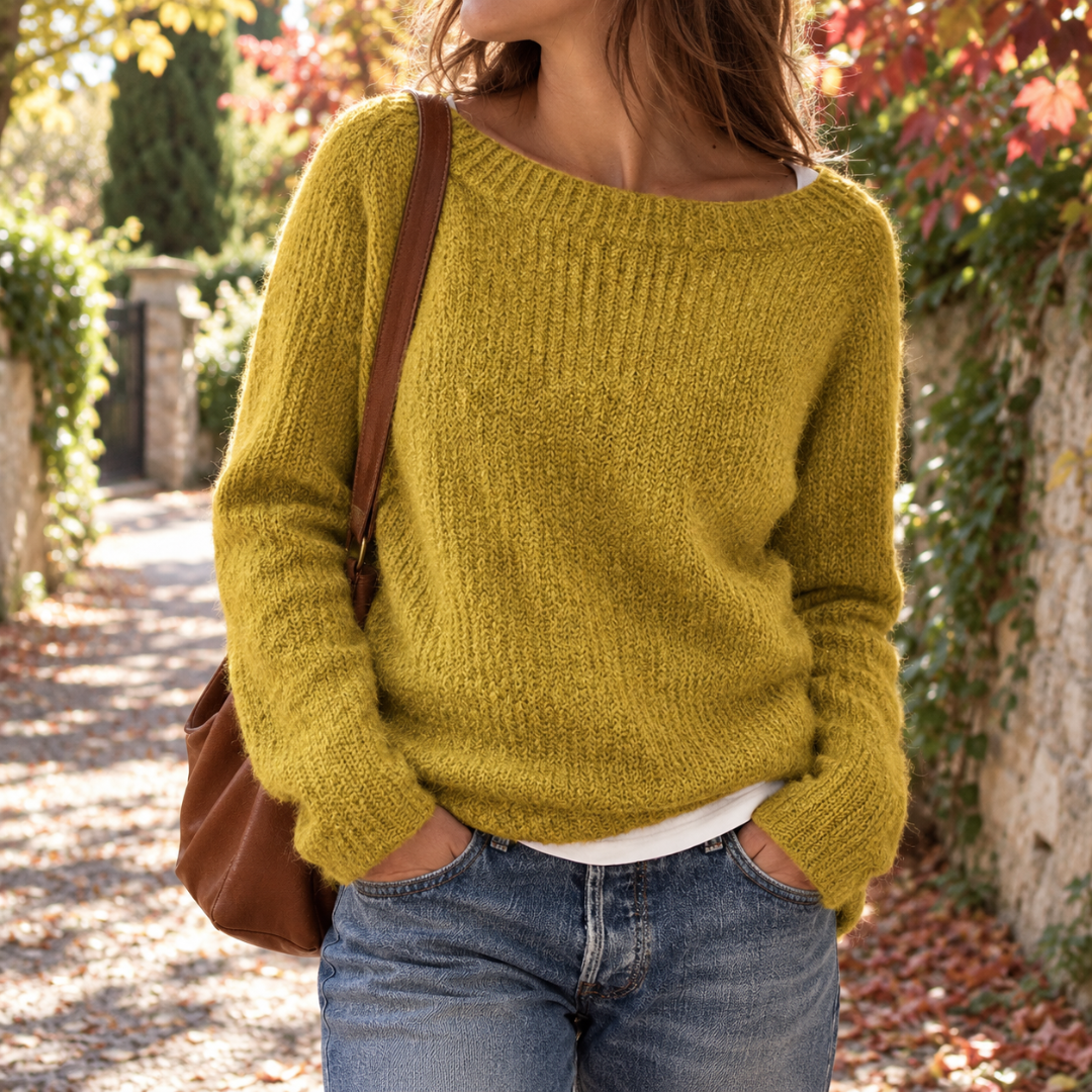 Maglione donna giallo senape con scollo a barca e maniche lunghe in maglia