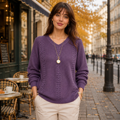 Maglione viola in maglia a coste con maniche lunghe e polsini a coste