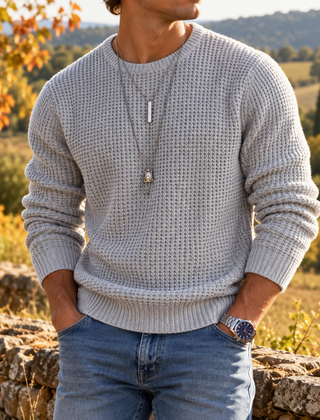 Maglione uomo grigio chiaro in maglia a nido d'ape con maniche lunghe