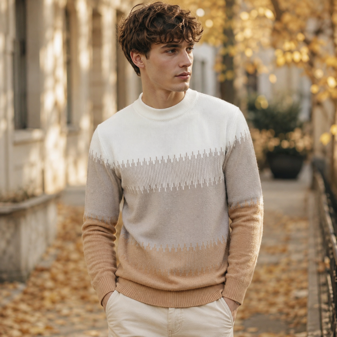Maglione uomo cammello con tinte a contrasto e collo a lupetto