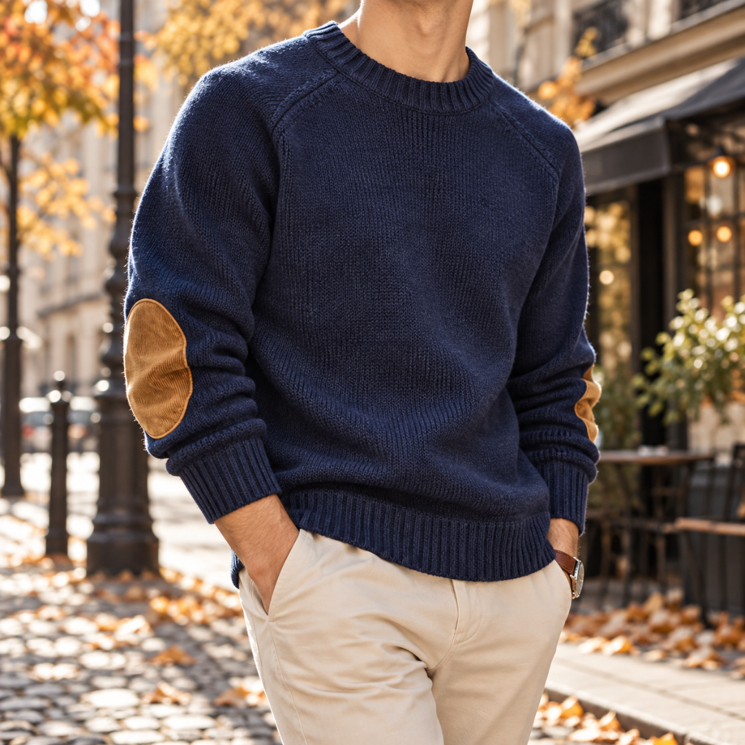 Maglione uomo blu a girocollo con toppe ai gomiti e fondo a coste