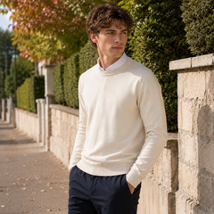Maglione uomo crema a girocollo a costine, maniche lunghe, vista frontale