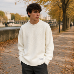 Maglione uomo bianco in maglia lavorata con girocollo a coste, vista frontale