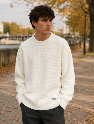 Maglione uomo bianco in maglia lavorata con girocollo a coste, vista frontale