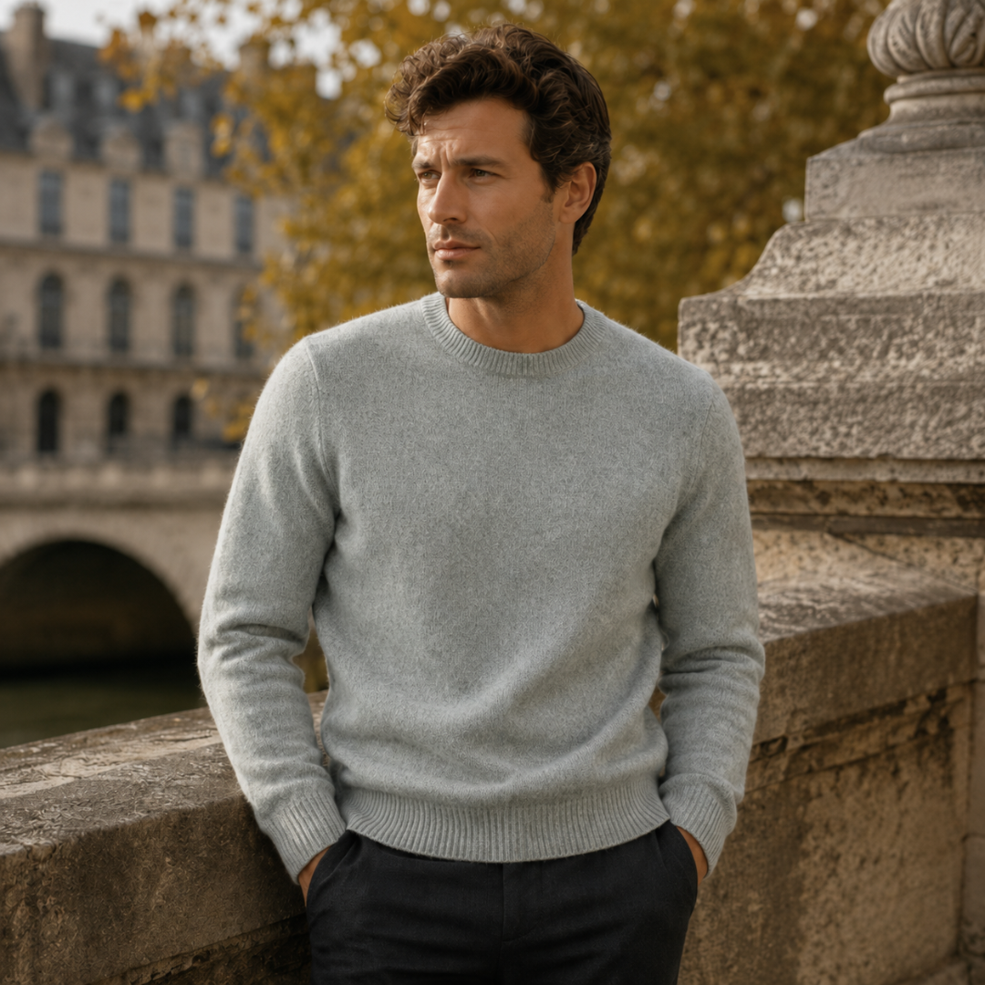 Maglione uomo verde grigio a girocollo con bordi a coste, vista frontale