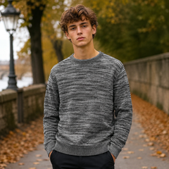 Maglione uomo grigio scuro mélange a girocollo con bordi a coste e fondo rifinito