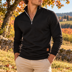 Maglione uomo nero in tinta unita con mezza zip bianca e collo alto