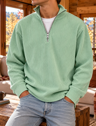Maglione uomo verde chiaro a coste con zip corta e collo alto rialzato